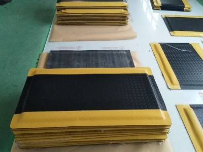 缓解疲劳海棉垫,防疲劳海棉垫,导电防疲劳脚垫厂家图3